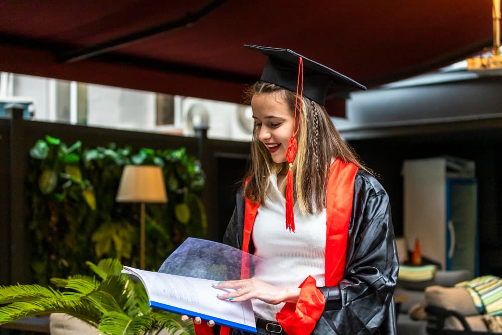 Finance Degree: Pathways, Careers, and Opportunities